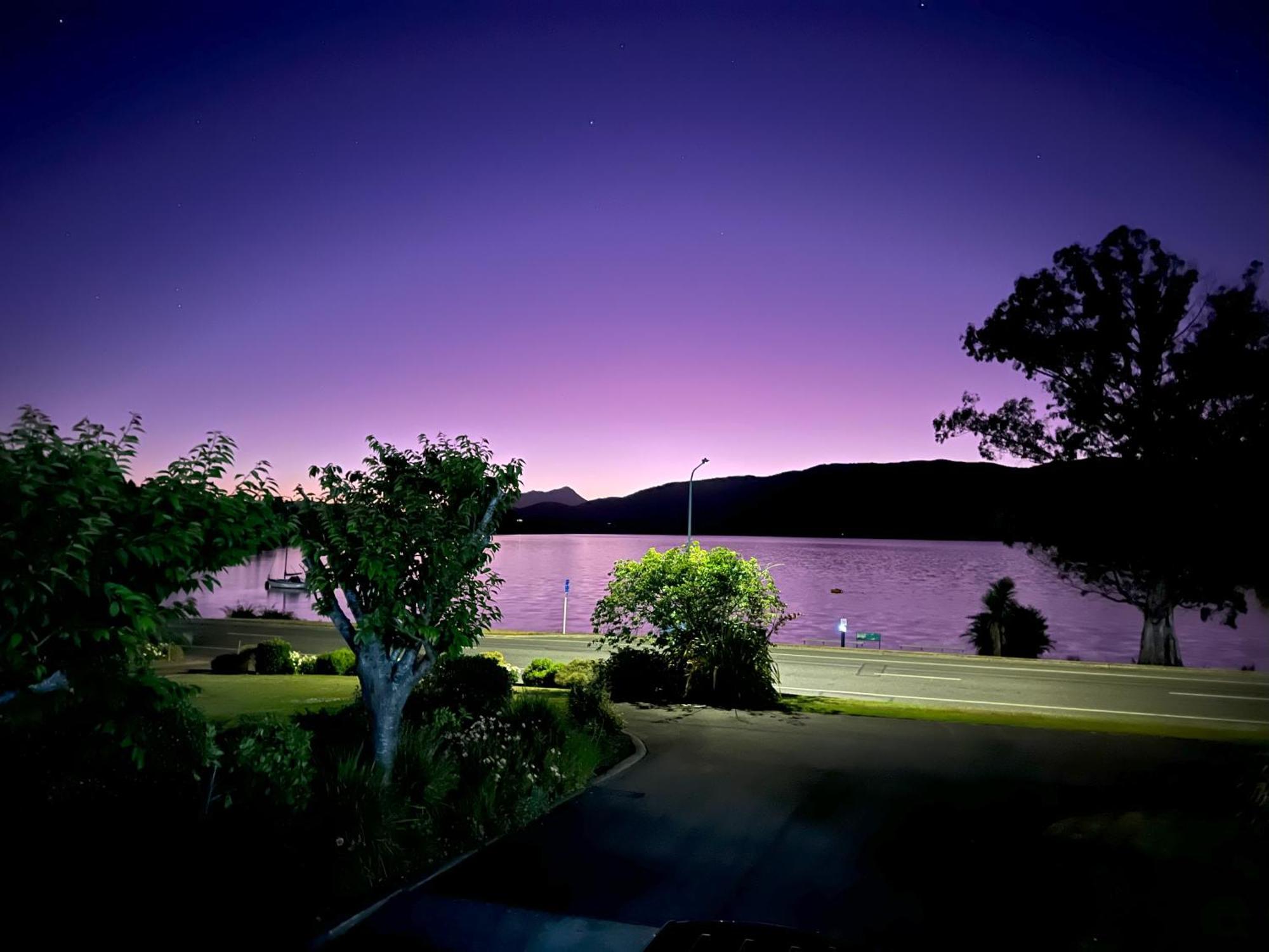 Fiordland Lakeview Motel And Apartments Te Anau Ngoại thất bức ảnh